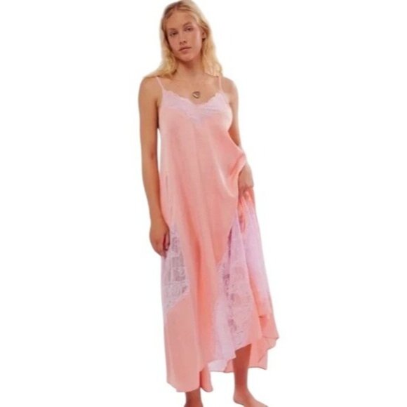 Free People Dresses & Skirts - Free People Intimately First Date Maxi Slip Peach Bud Combo Small Satin NWT